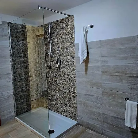 بيت للعطل Resident Albachiara, Your Oasis In